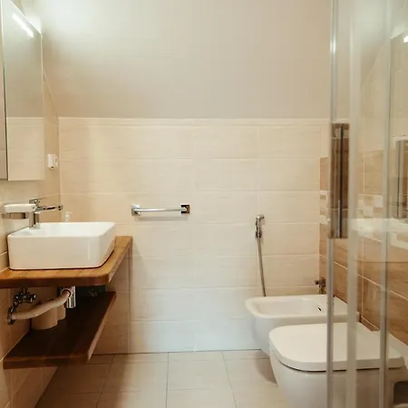 Stříbrník Aparthotel 3*